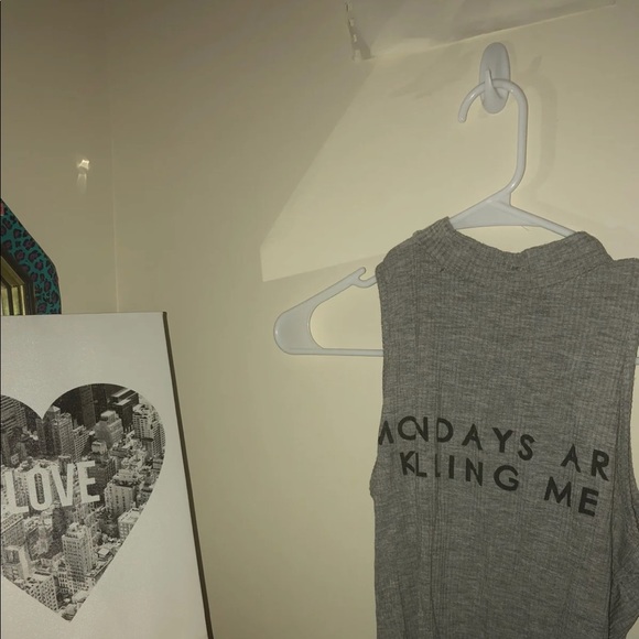 Top - Picture 2 of 2